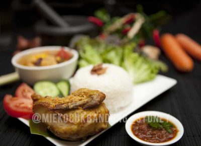 Ayam Goreng Komplit 2 Ayam Goreng Komplit 2